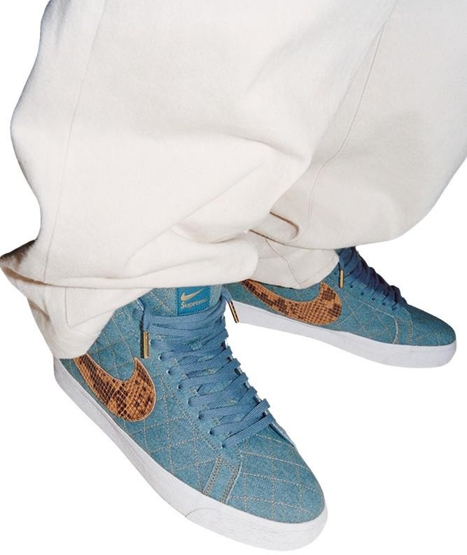 Supreme®/Nike SB Blazer Mid view 4